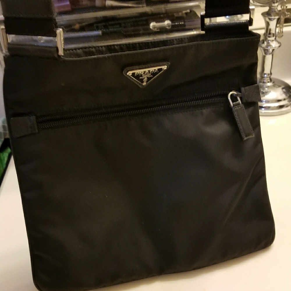 ❤ Authentic Prada Crossbody Nylon leather trim